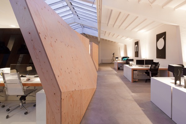 图片[3]|快速浏览：Onesize的几何木制办公室|ART-Arrakis | 建筑室内设计的创新与灵感