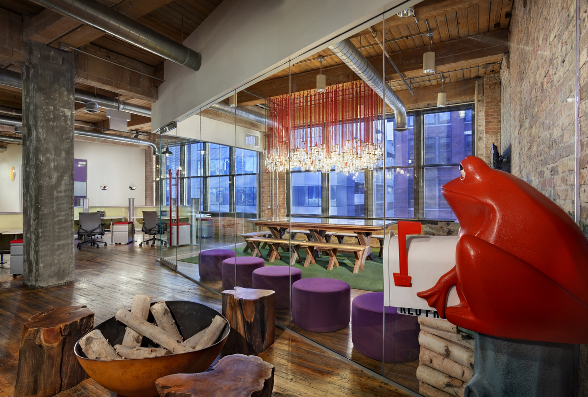 Red Frog Events芝加哥办事处|ART-Arrakis | 建筑室内设计的创新与灵感