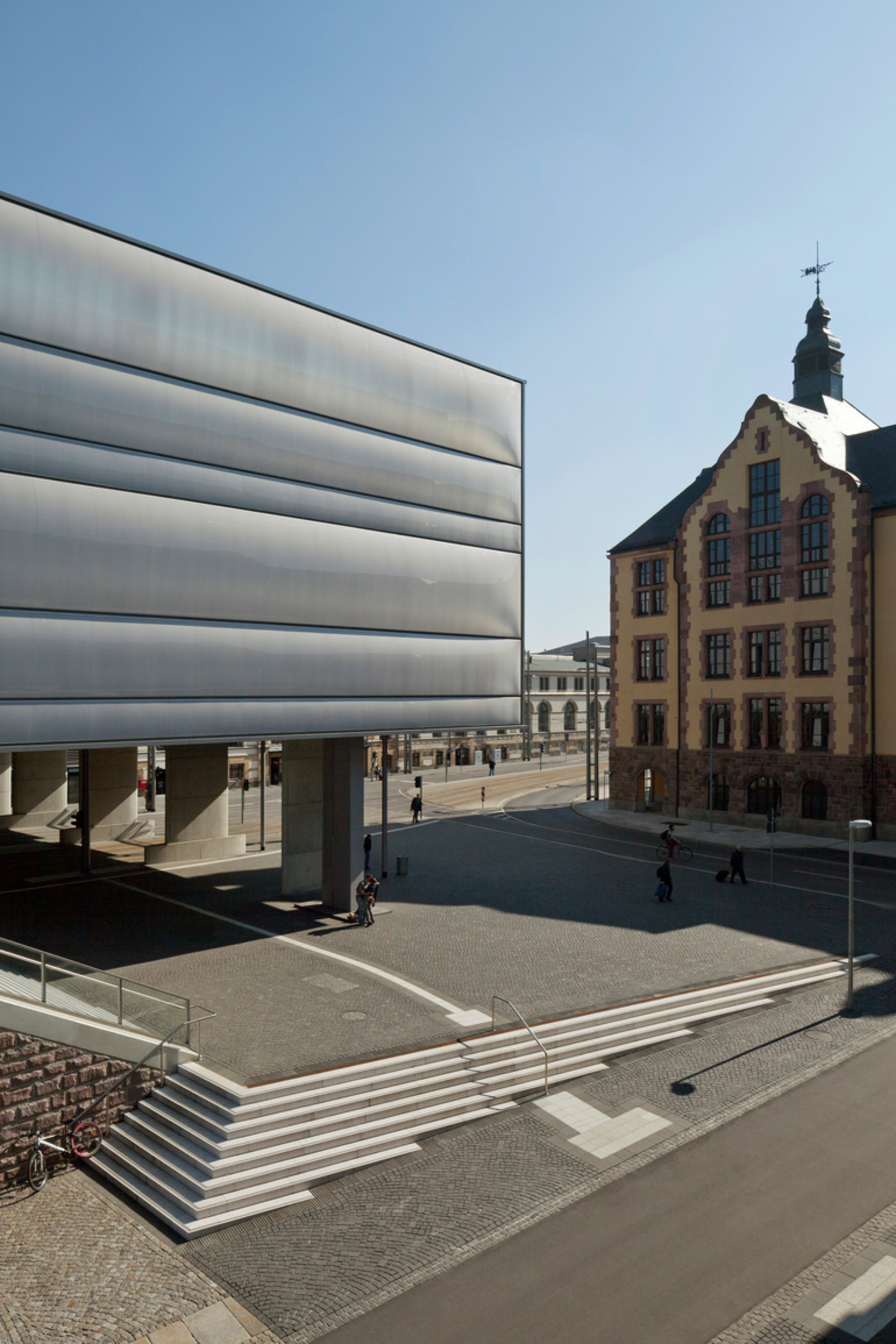 Chemnitz 主站 / Grüntuch Ernst Architects|ART-Arrakis | 建筑室内设计的创新与灵感