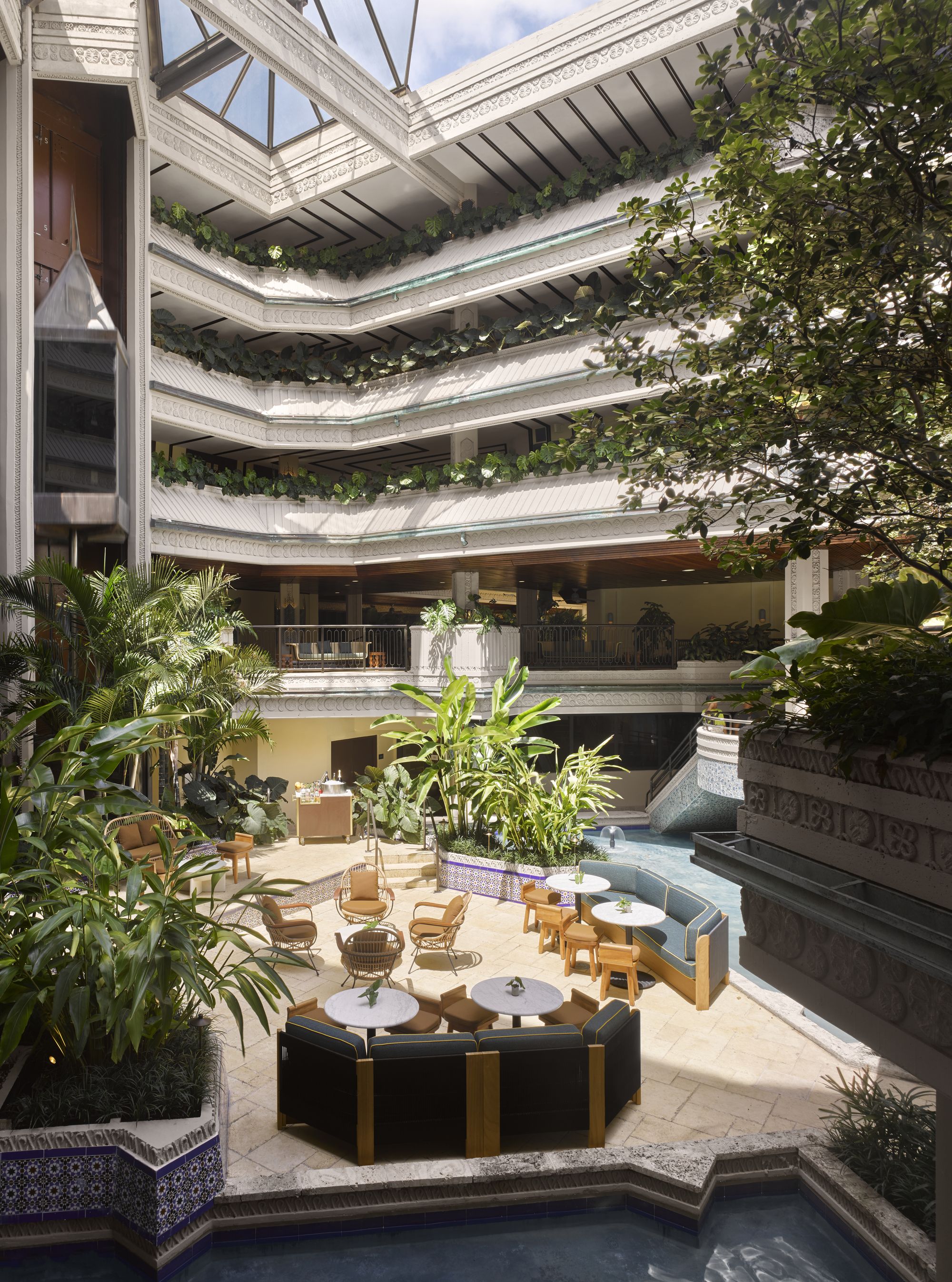 图片[3]|梅菲尔大厦酒店；花园|ART-Arrakis | 建筑室内设计的创新与灵感
