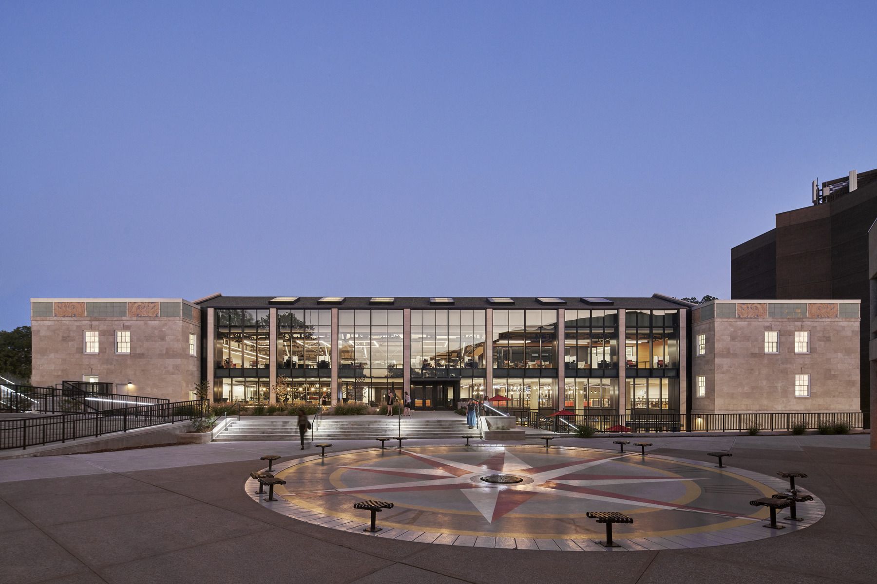西肯塔基大学-赫尔姆图书馆的公共图书馆|ART-Arrakis | 建筑室内设计的创新与灵感